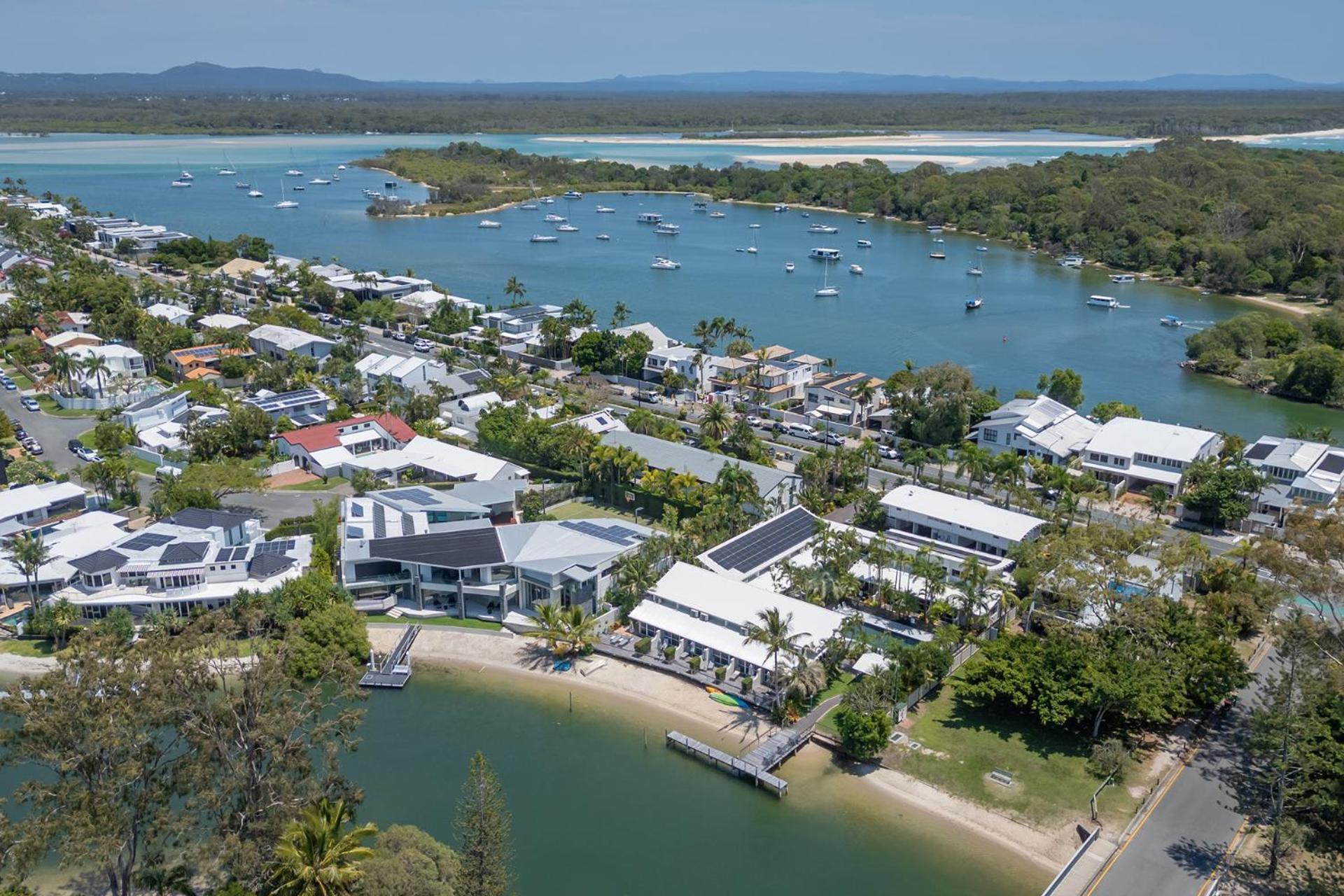 Caribbean Noosa Aparthotel Exterior foto